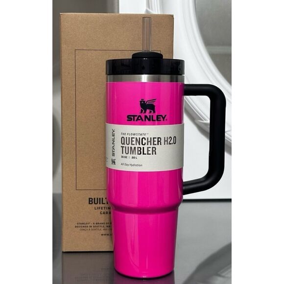 Stanley Quencher H2.0 FlowState Tumbler 30oz, NEON‎ ELECTRIC PINK - Picture 1 of 5